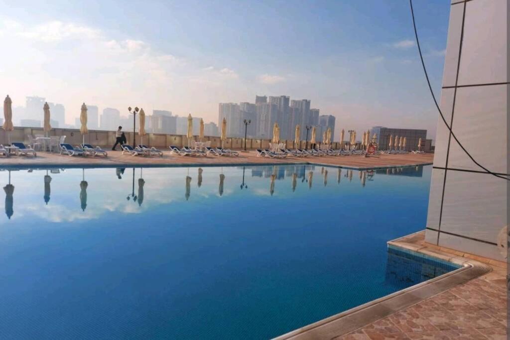 2 Bedroom Luxury Beach Apartment With Full Seaview Ajman Exterior foto