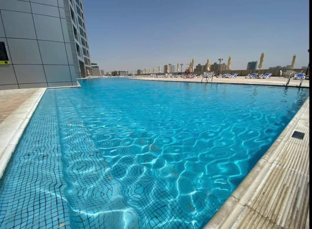 2 Bedroom Luxury Beach Apartment With Full Seaview Ajman Exterior foto