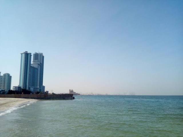 2 Bedroom Luxury Beach Apartment With Full Seaview Ajman Exterior foto