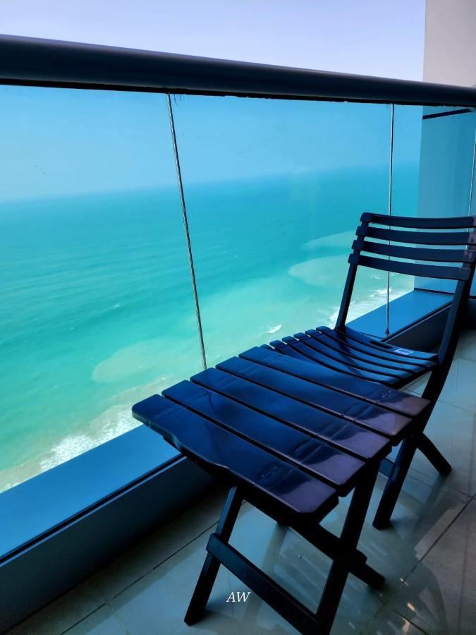 2 Bedroom Luxury Beach Apartment With Full Seaview Ajman Exterior foto