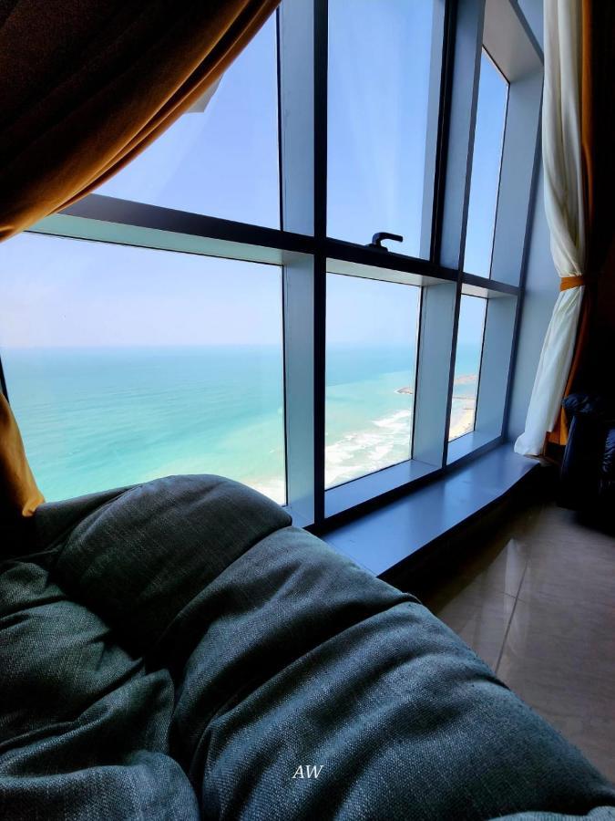 2 Bedroom Luxury Beach Apartment With Full Seaview Ajman Exterior foto